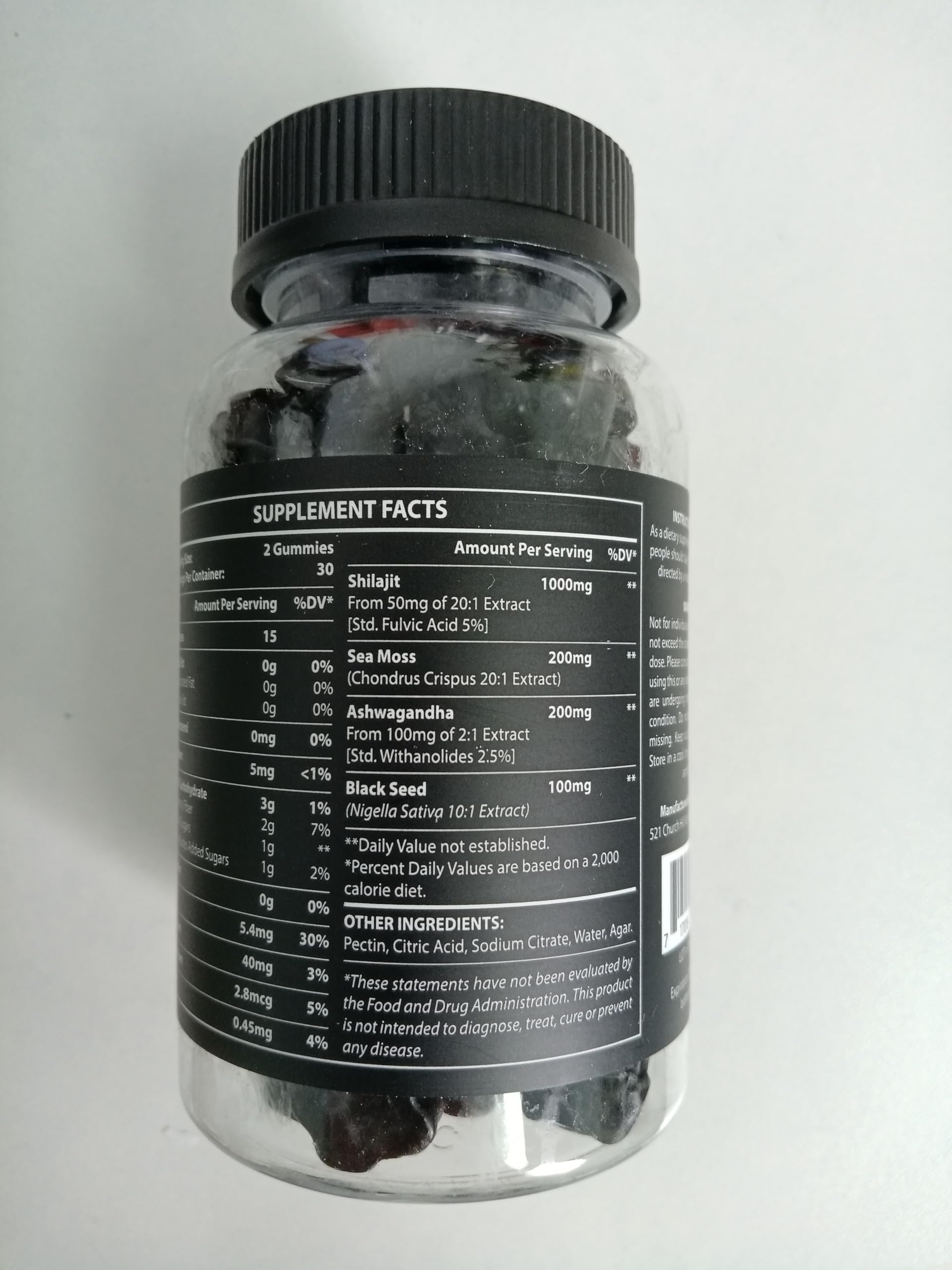 Avarinthiumor Shilajit Gummies texture close-up, glossy and inviting for convenient daily use.