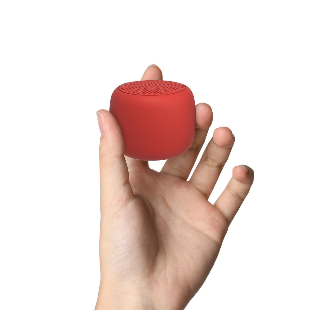 Babelio pocket white noise machine fits in your palm for travel and calm