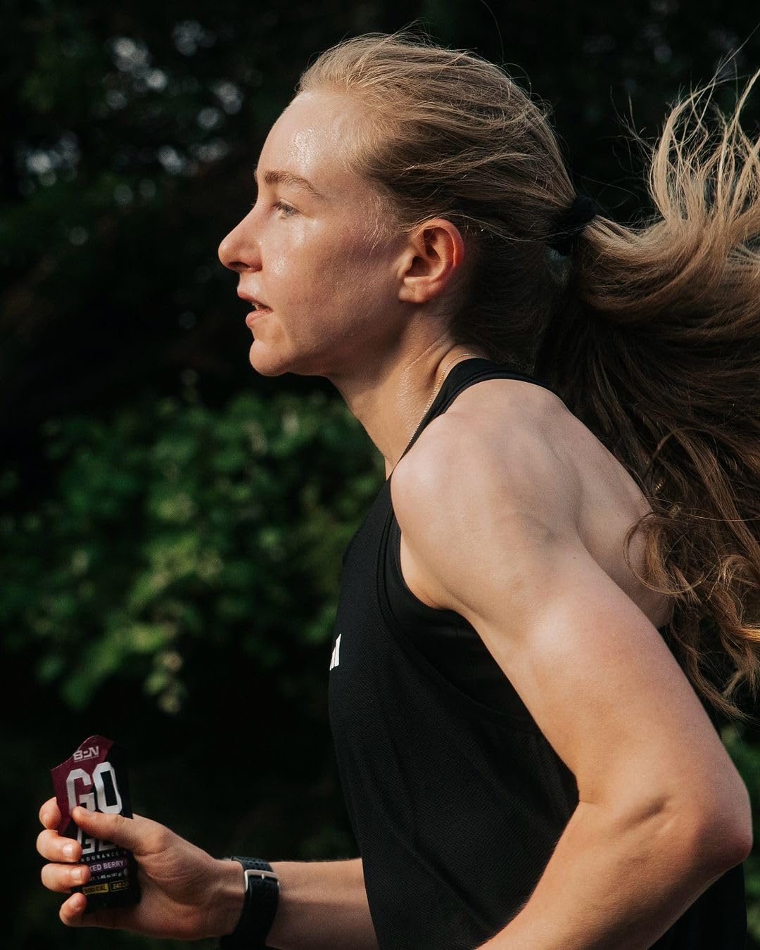 BARE PERFORMANCE NUTRITION Go Gel Endurance 24 g carbs per pack for steady energy.