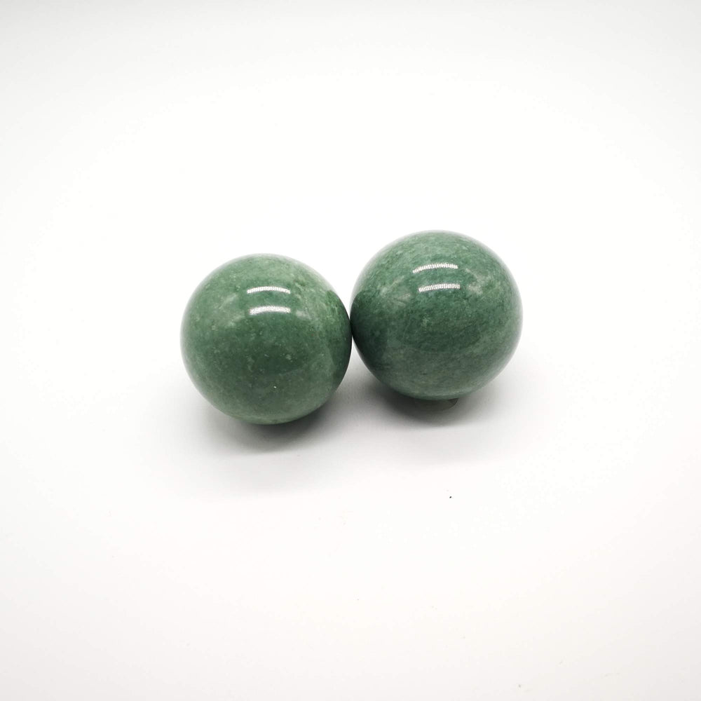 BCQLI durable stone balls offer a soothing tactile experience.