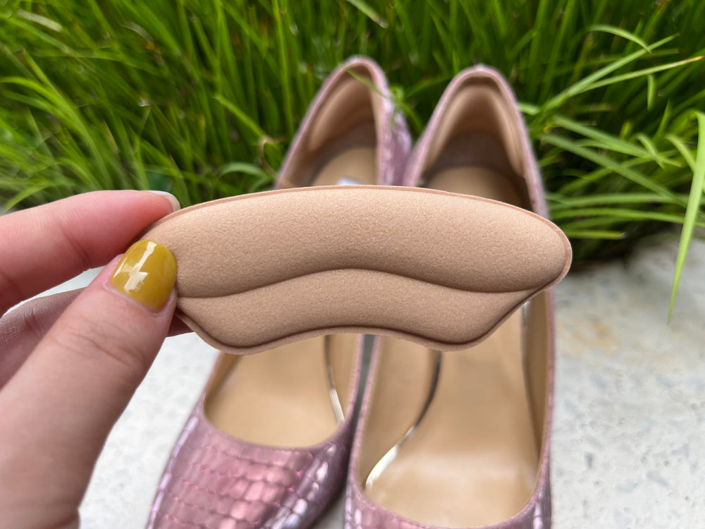 BIGIICO heel pad grip inside shoe showing non-slip hold