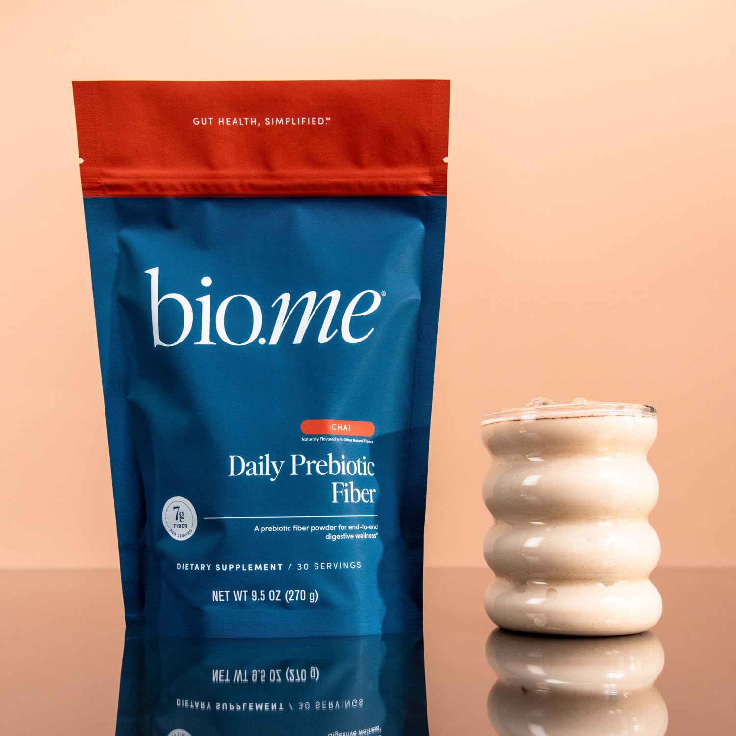 Measuring scoop with Bio.me fiber powder for consistent daily fiber intake.