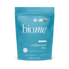 Bio.me Psyllium husk fiber pour into glass showing gel formation for digestion support.