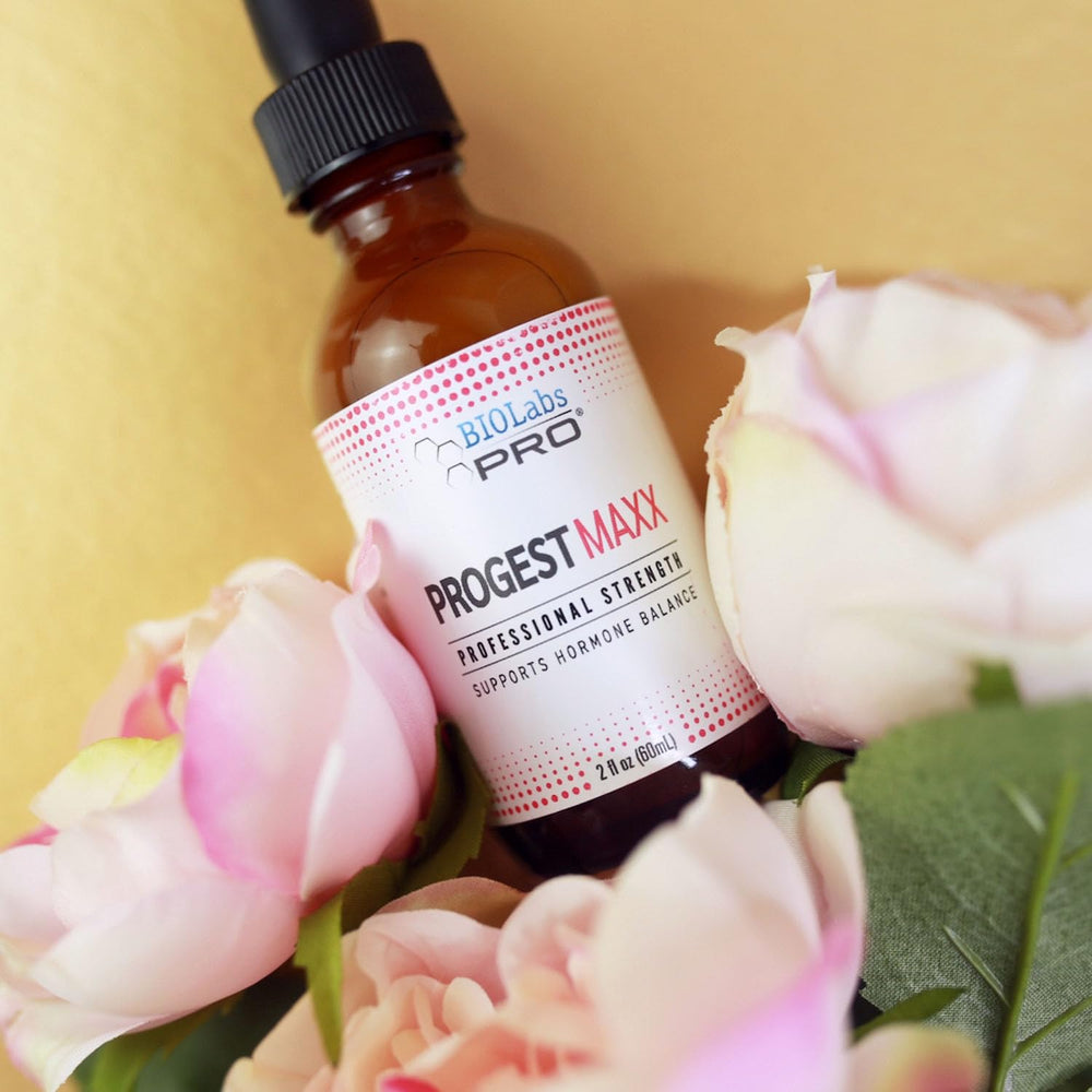 Ingredient panel of Progest MAXX reveals natural components.