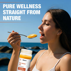 Biolore Sea Moss Gel pouring into smoothie demonstrates easy daily integration.