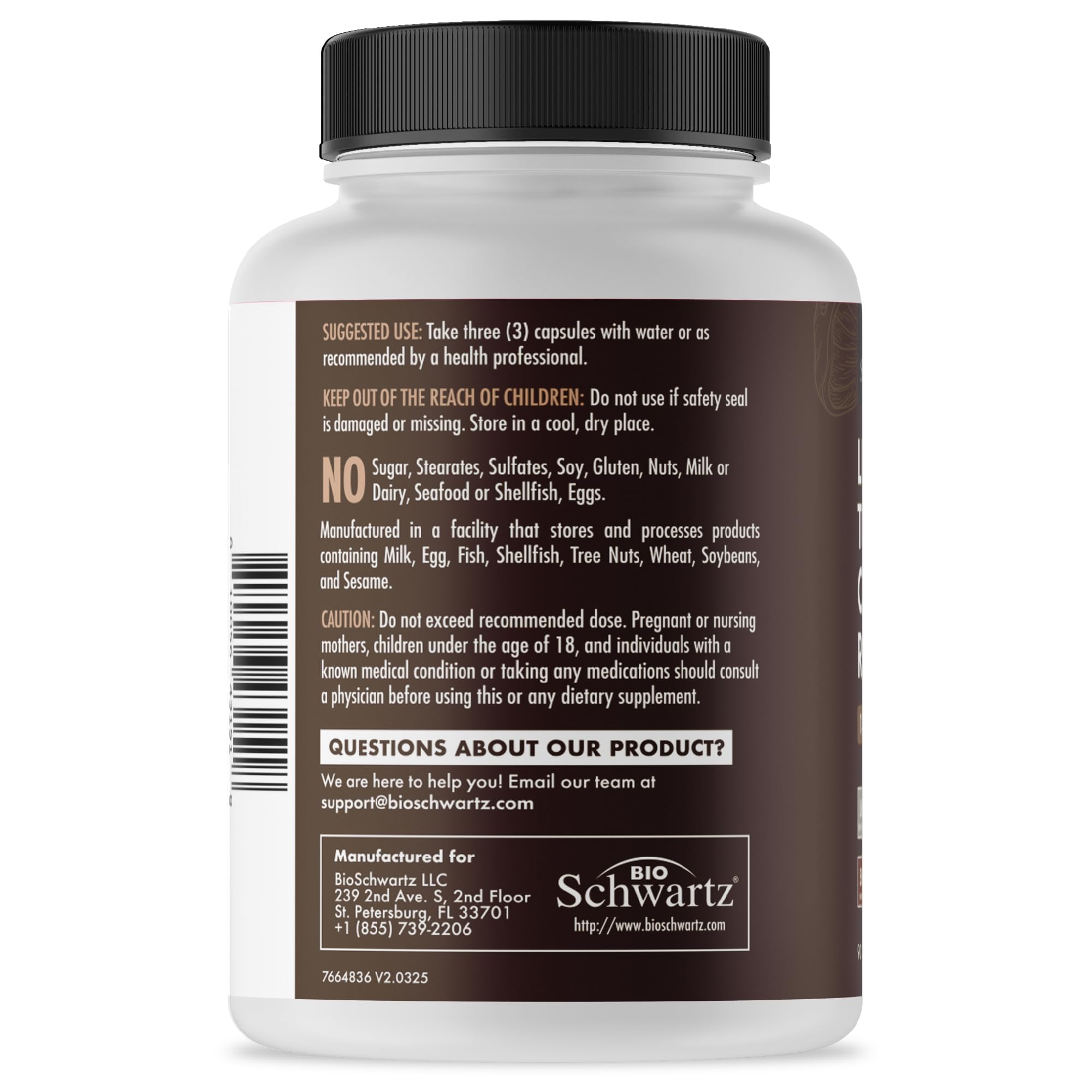 BioSchwartz capsule with water, a simple daily ritual for balanced energy.