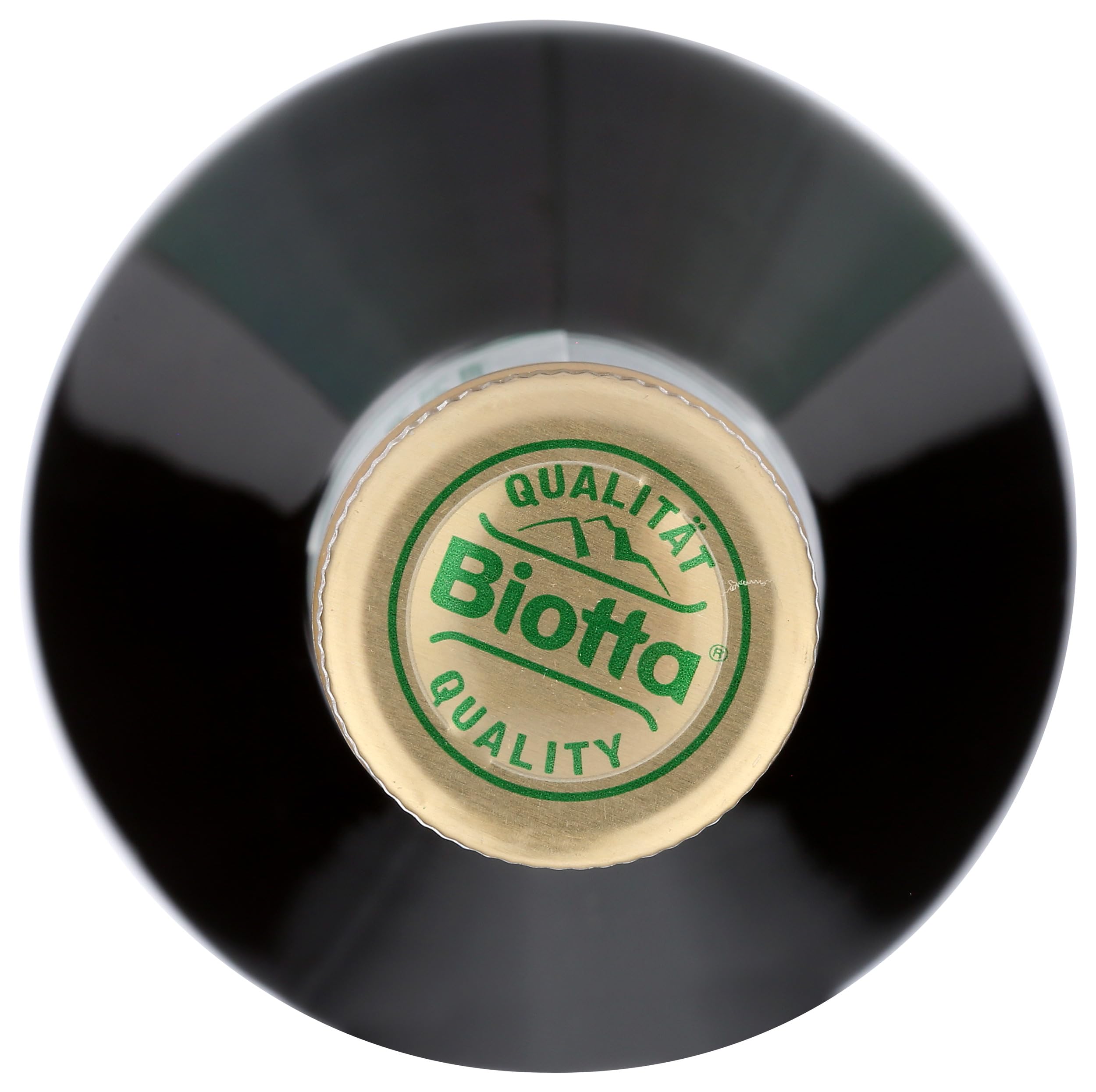 Biotta Elderberry Juice bottle splash ideal for smoothies and drinks