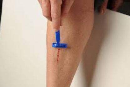 BleedCEASE nasal-applicator-fiber highlights soft fibers for comfortable insertion