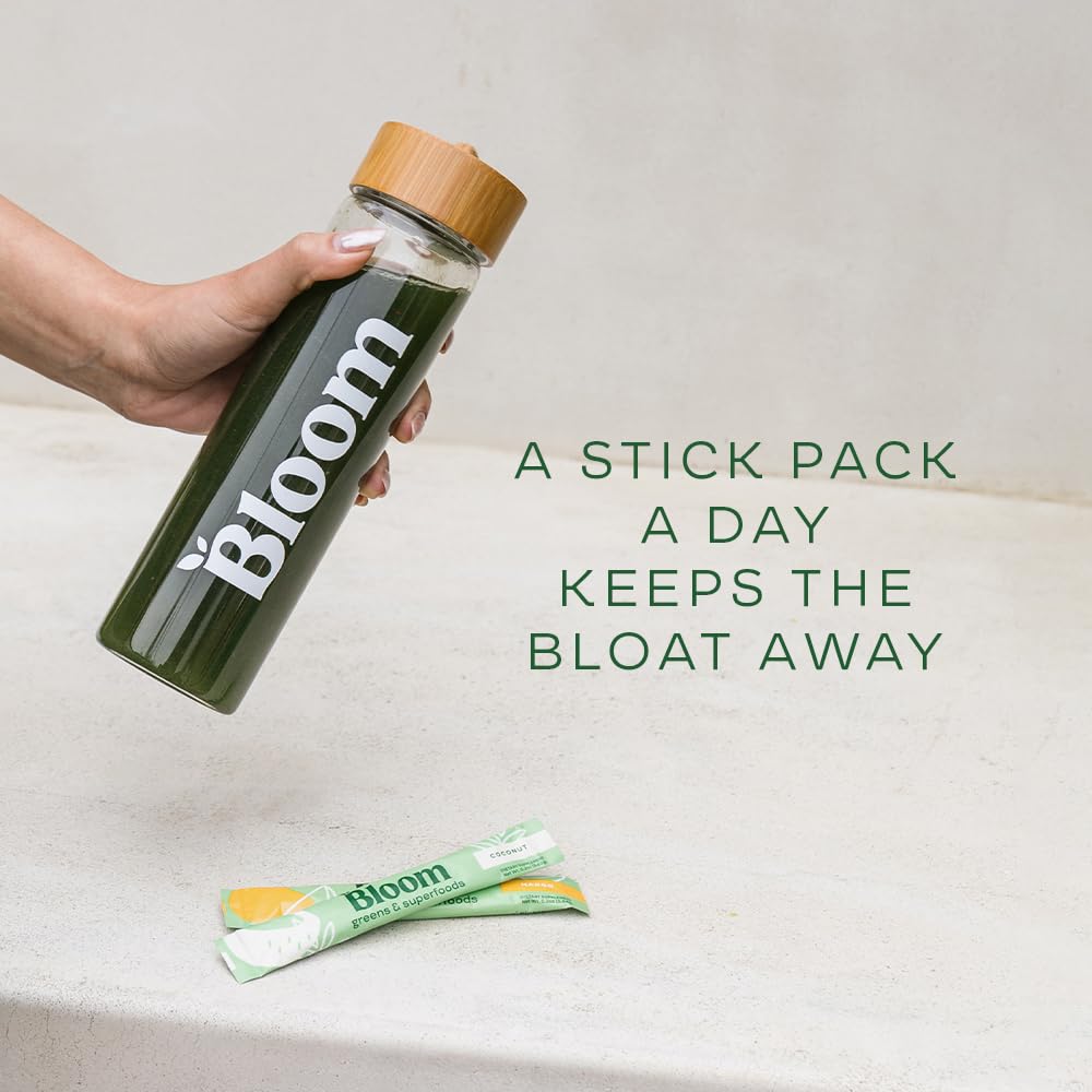 Bloom Nutrition greens glass with green juice showing a refreshing health routine