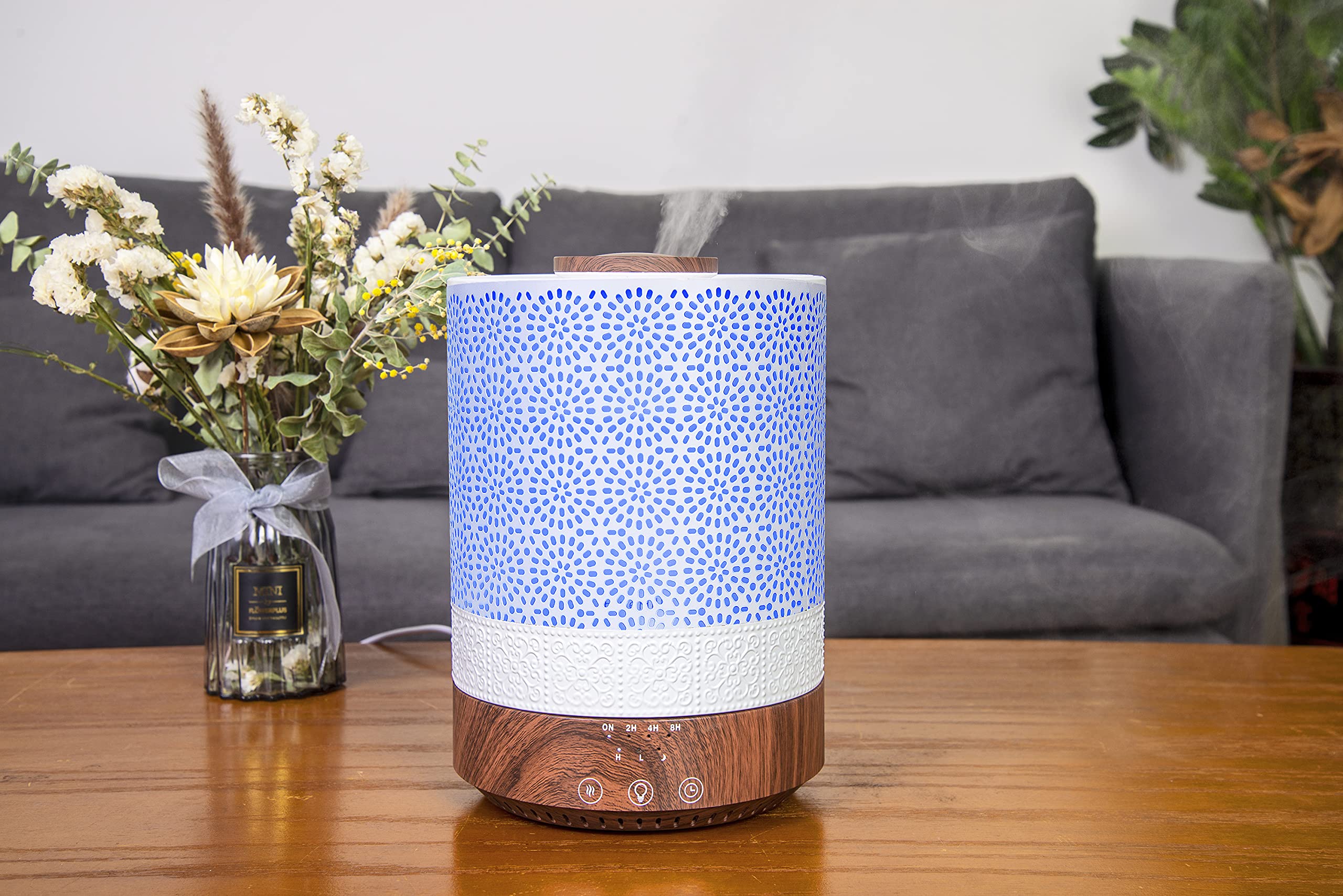 BlueHills diffuser showcasing 7 LED color lights in action