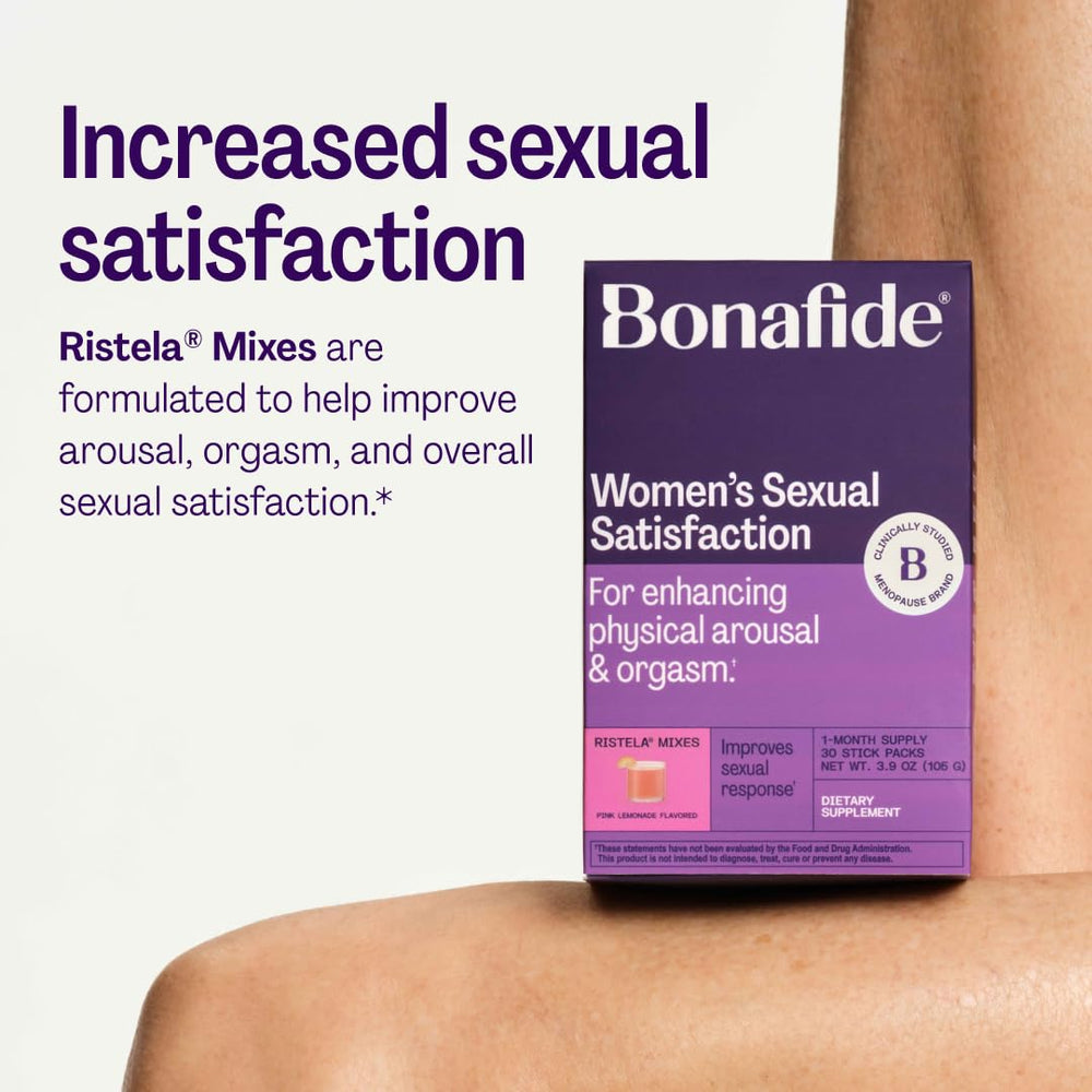 Woman pours Ristela Mix into a cup, envisioning a comfortable, hormone-free enhancement.