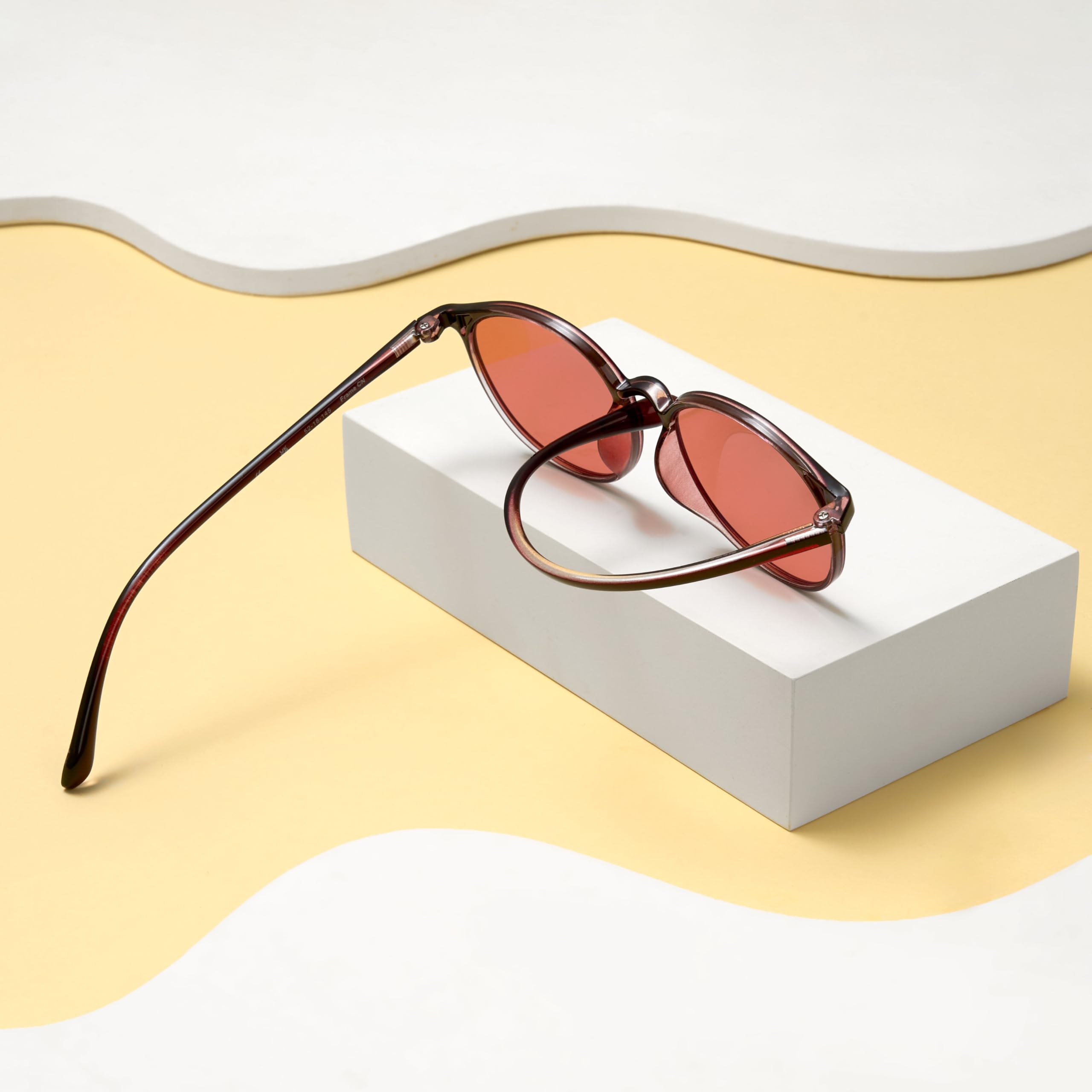 BRADDELL OPTICS Ultra-light frame supports comfortable all-day wear.