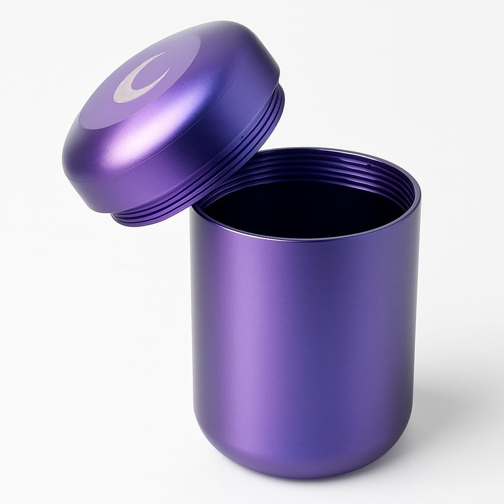 Brando Moon pocket-size jar fits in a pocket for daily carry.