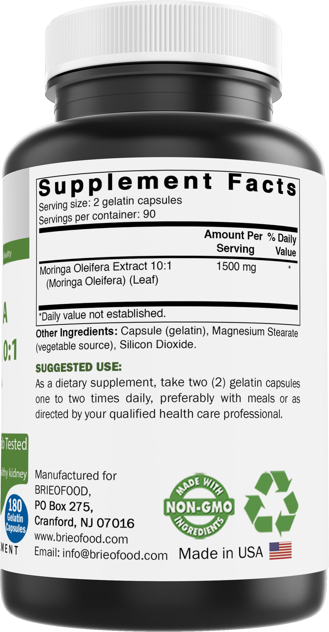 Close-up of Brieofood Moringa capsules, easy-to-swallow daily supplement