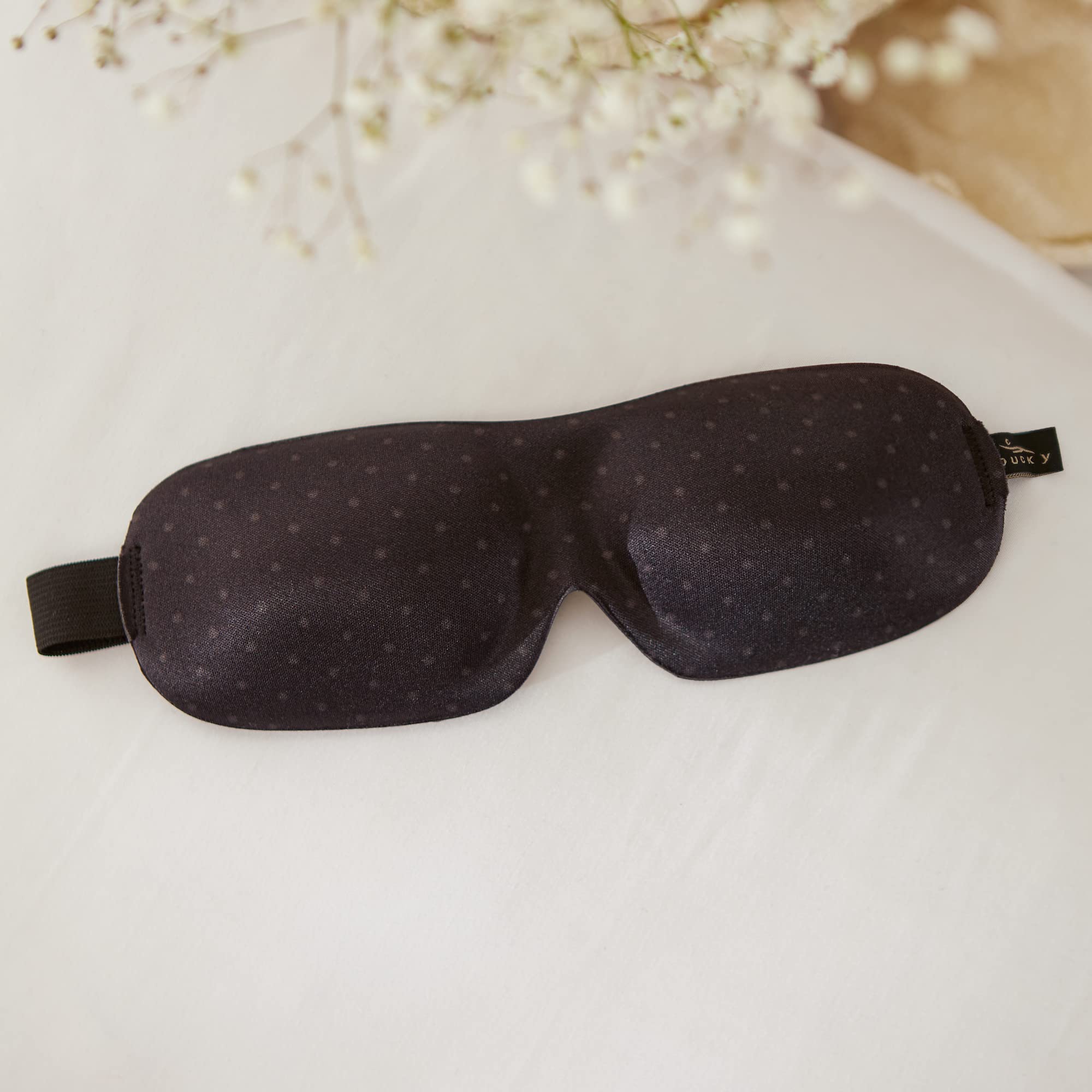 Bucky 40 Blinks eye mask Velcro strap for secure ear-friendly fit