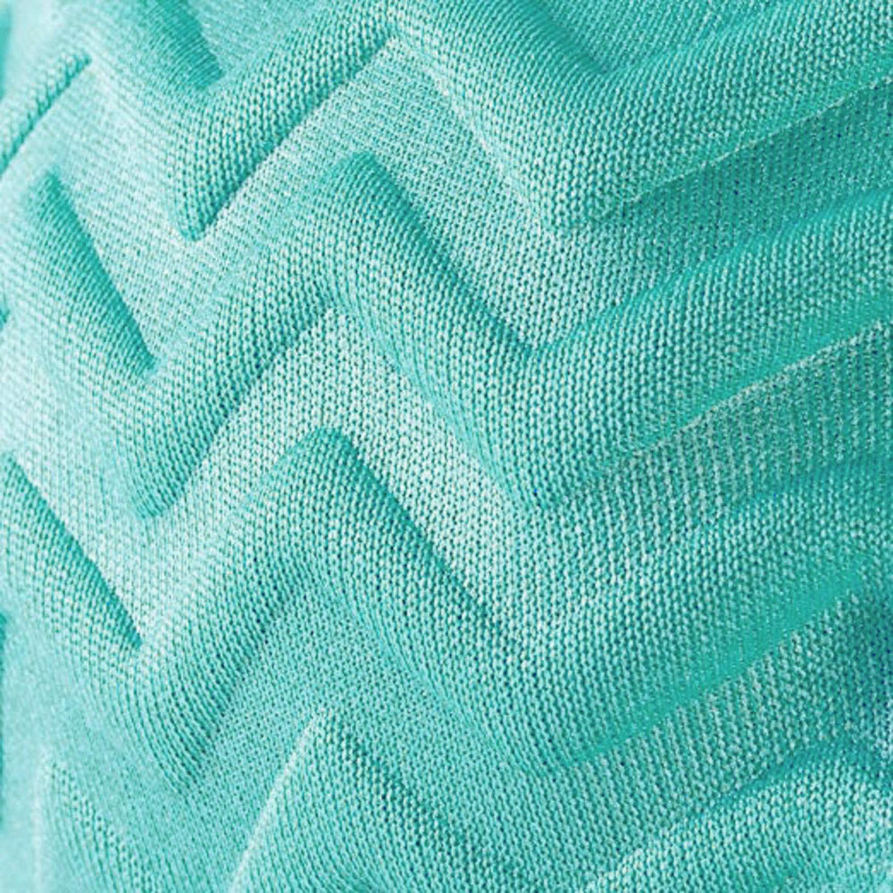 Bucky Chevron Eye Mask contours for comfortable, lightweight wear during flights.