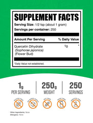 Bulksupplements Quercetin Dihydrate powder scoop highlights precise daily dosing.