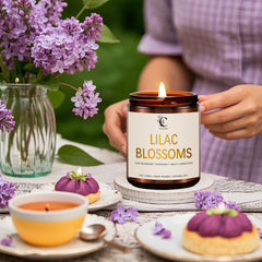 CACALOM floral aromatherapy candle enhances cozy baths and dinners.