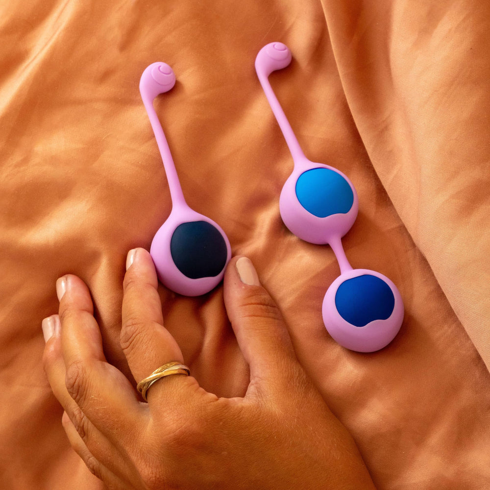 Cake Hello Kegel Set works with water-based lubricants for smoother use.