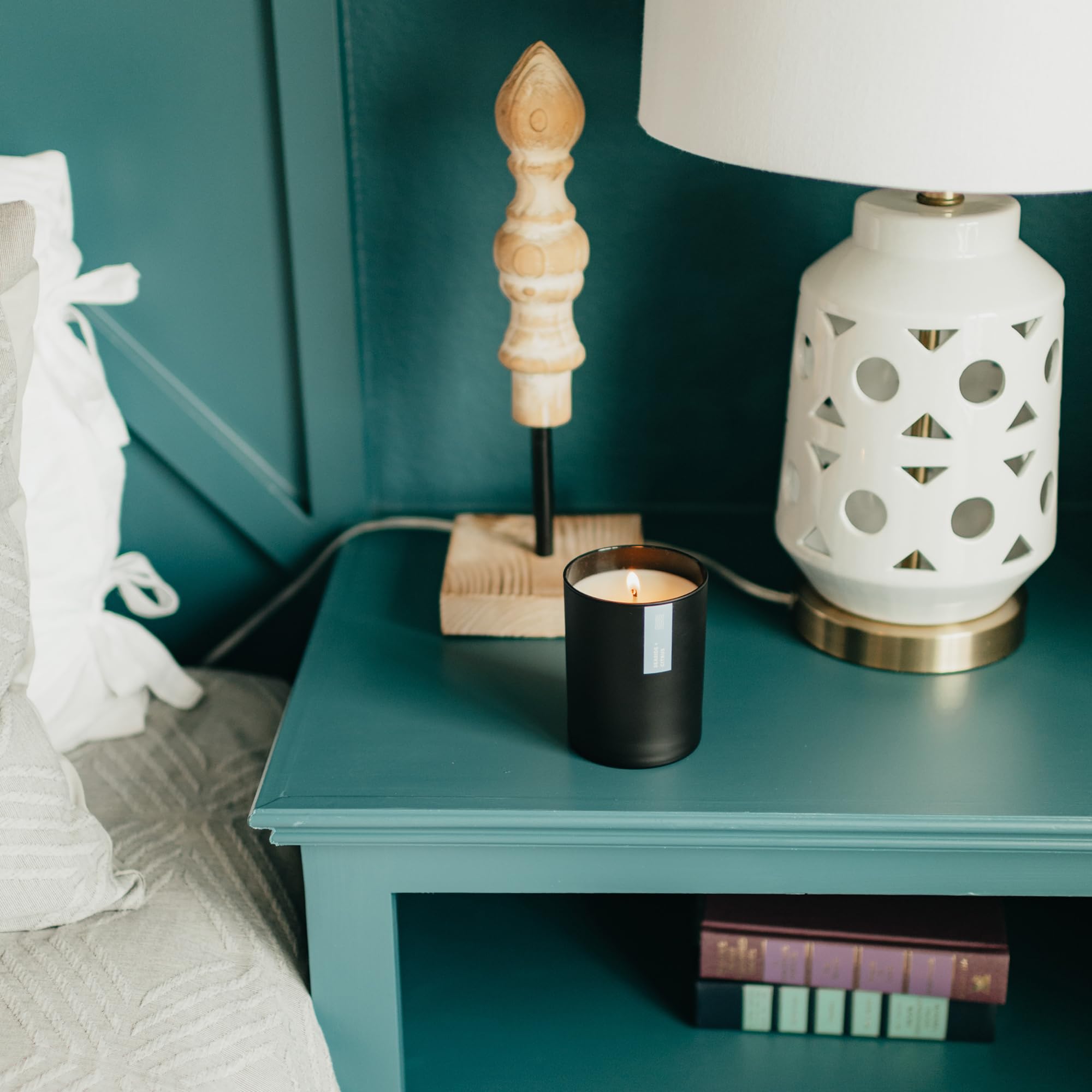 Calyan candle proudly made in the USA with quality craftsmanship.