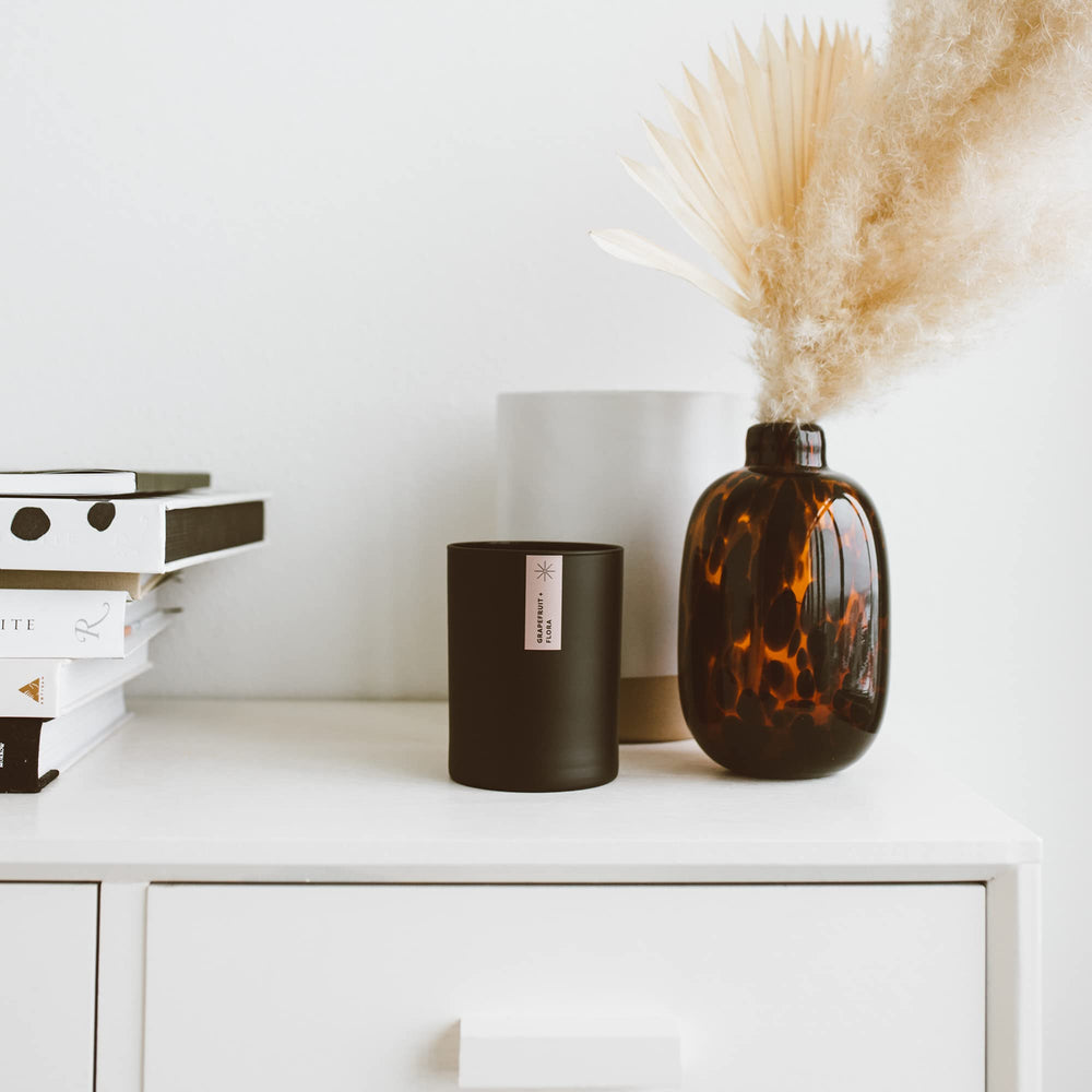 Plant-based ingredients highlight eco-friendly luxury candle choice