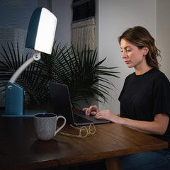 Carex Day-Light Sky illuminated close-up highlights glare-free LED for comfortable exposure.