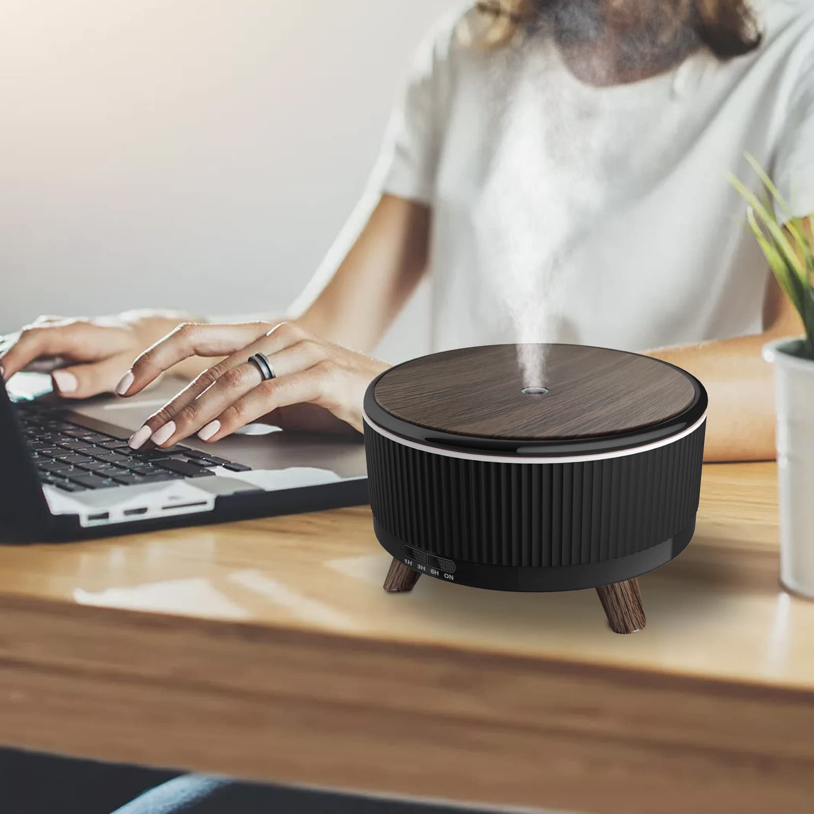 Cechlicht 500ml diffuser desk-office setup supports focused work