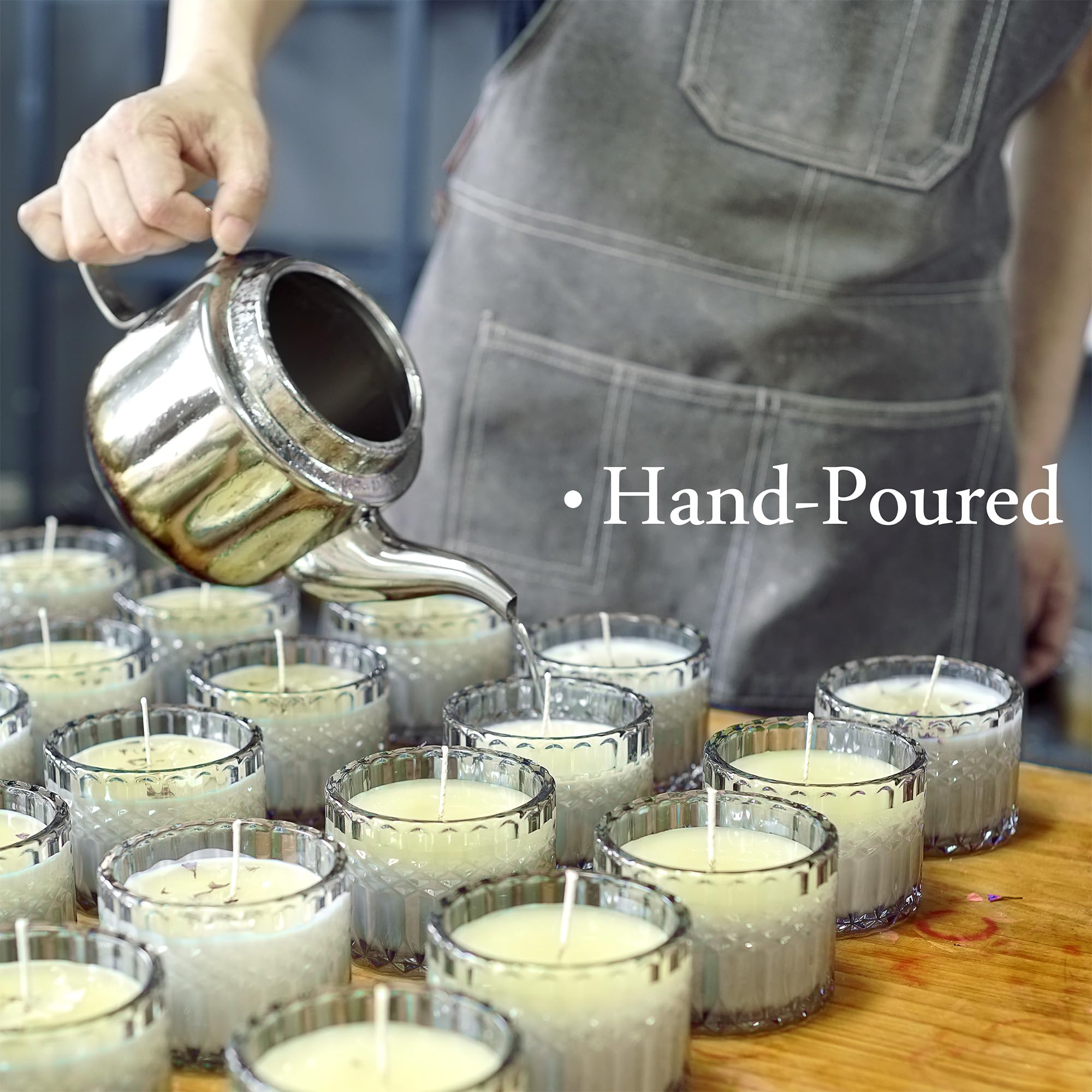 CHFILZLE Lavender Vanilla Candle pour captures smooth wax for a clean burn.