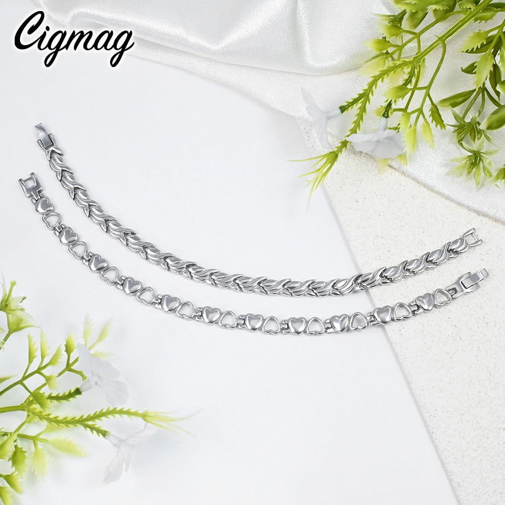 Cigmag elegant design suits both casual and formal outfits.