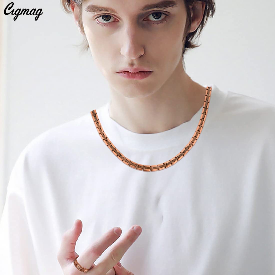 Cigmag hypoallergenic copper material safe for sensitive skin.