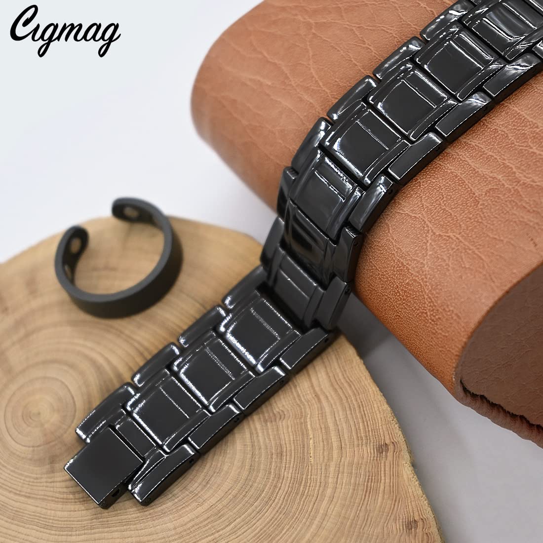 Cigmag wrap-on wrist design pairs with casual or formal outfits