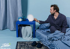 Lampu emits 5500K noon sun light for clarity and alertness