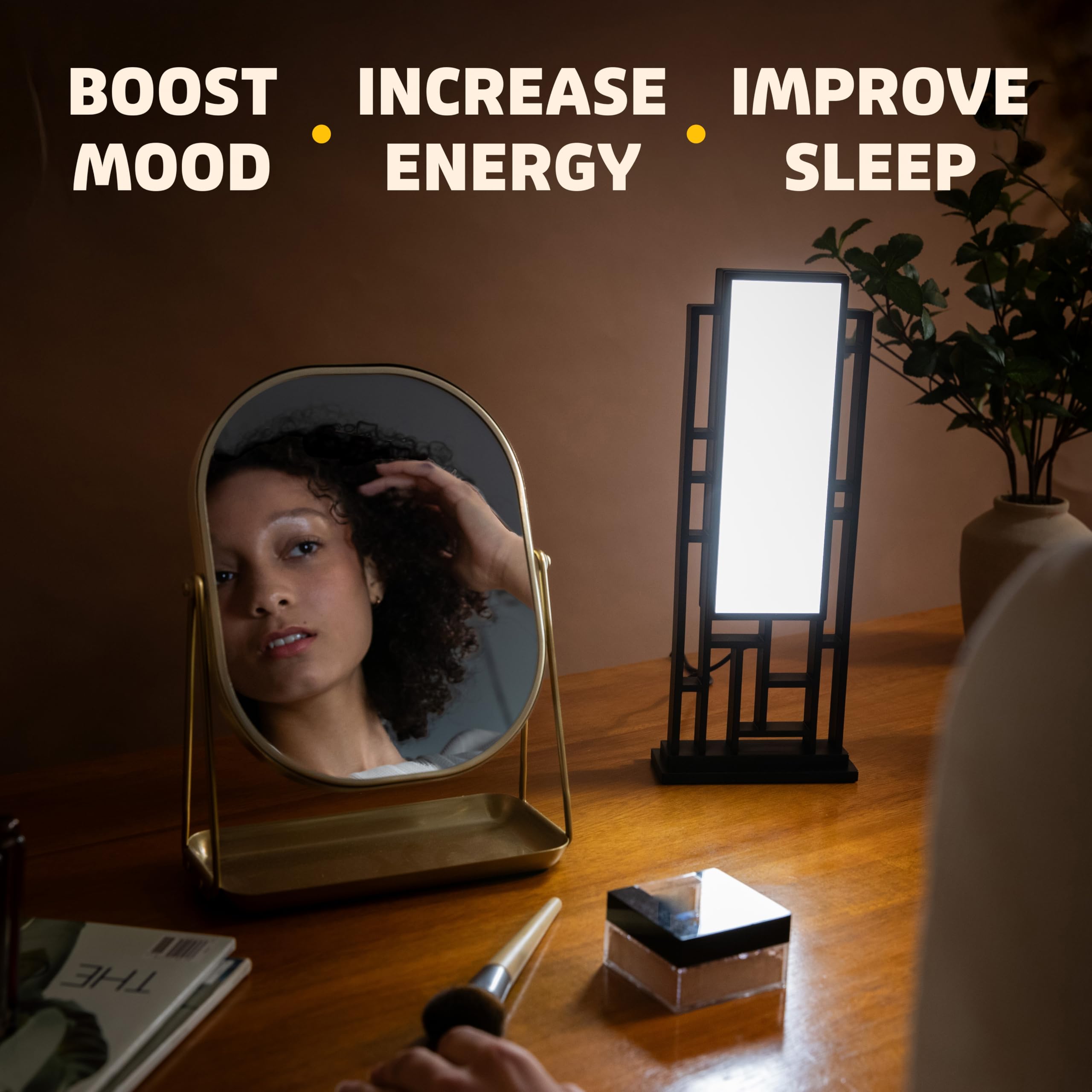 Circadian Optics Lattis full-spectrum 5500K light renders colors accurately.