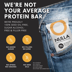 CleanForm Nulla Bar texture close-up shows chewy bite and no seed oils.