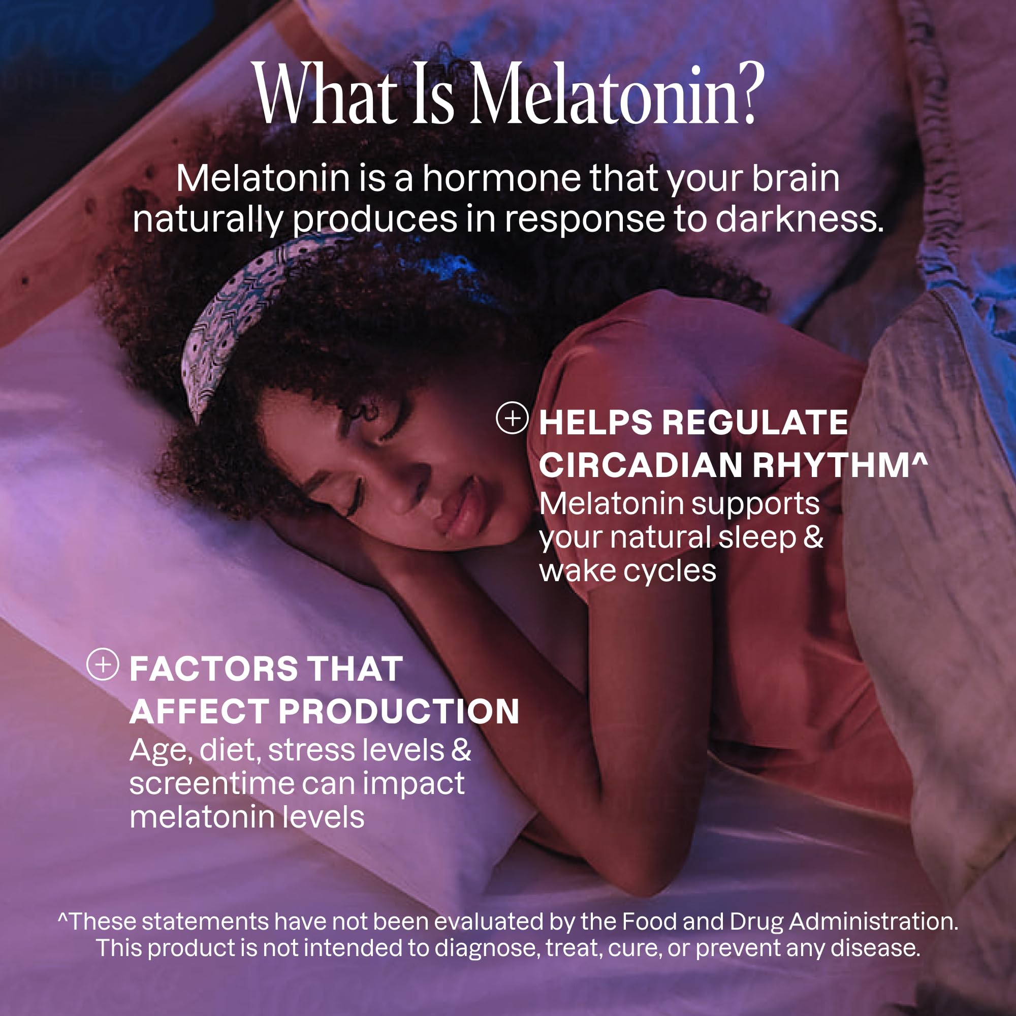 Cliganic Melatonin Gummies closeup reveals texture and berry flavor supporting nightly routine.