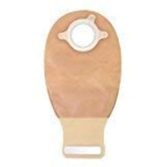 Close-up of Natura Drainable Pouch showing InvisiClose and odor filter for discreet management.