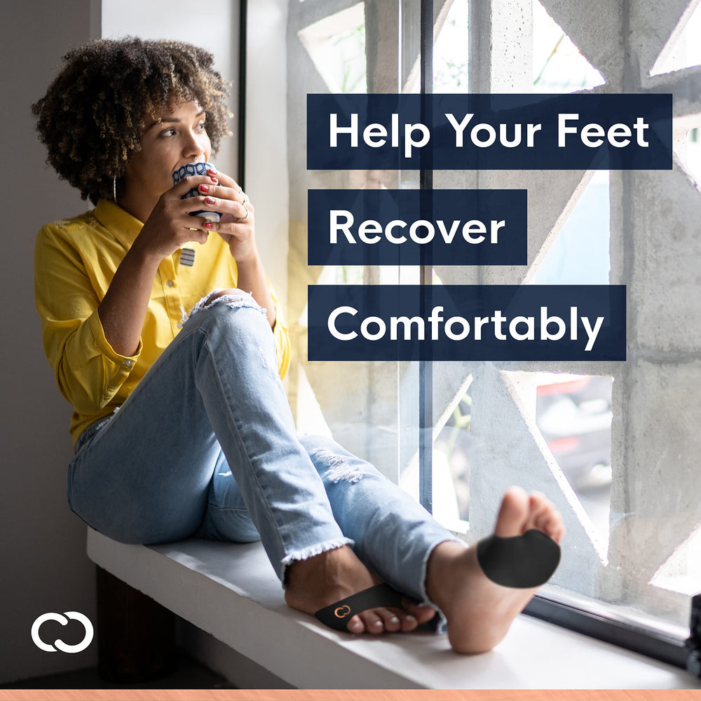 Copper Compression Metatarsal Pads feature split-toe design to prevent slipping.