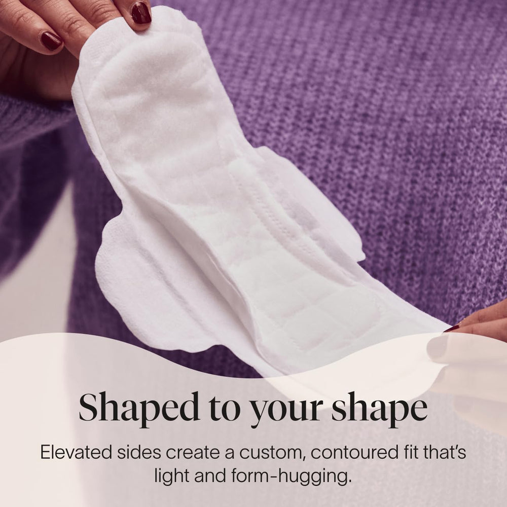 Cora topsheet pads wings-closeup featuring cashmere-soft edges for skin comfort.