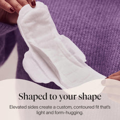 Cora topsheet pads wings-closeup featuring cashmere-soft edges for skin comfort.
