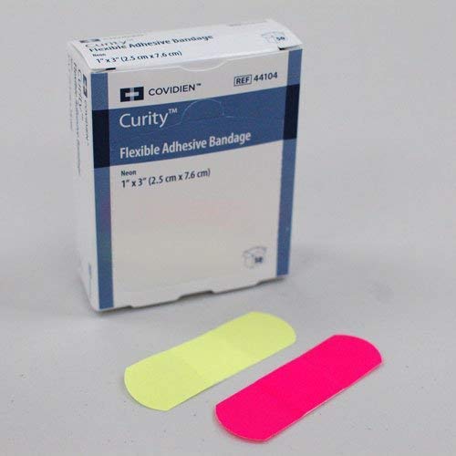 COVIDIEN Curity neon bandage on skin, ideal for fingers, elbows, and knees