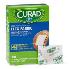 Curad banda con pad no adherente junto a la herida para protección suave.