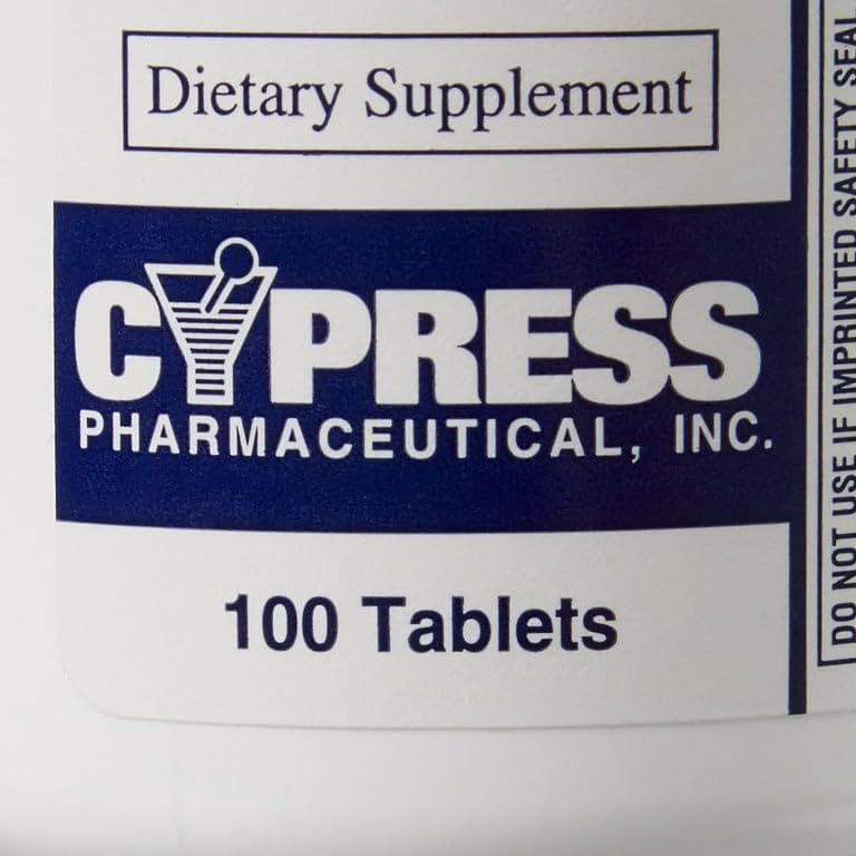 Rena-Vite tablets in hand – ready for a simple daily routine.
