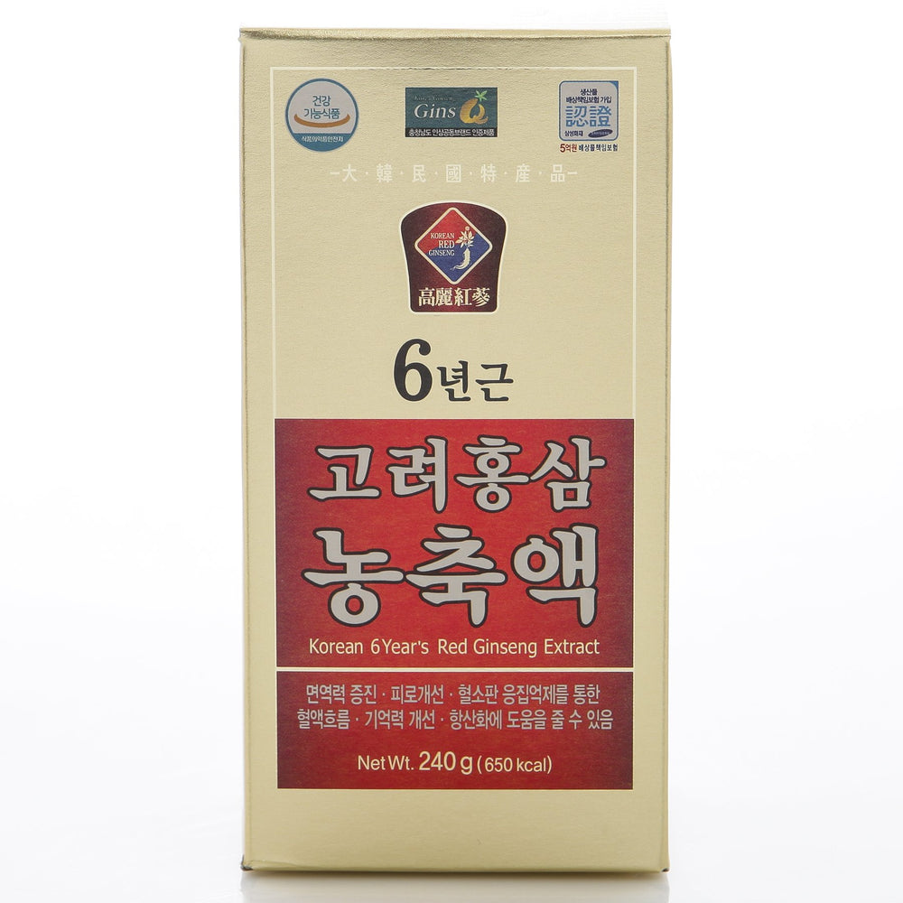 Daehan Red Ginseng roots close-up showing six-year origin