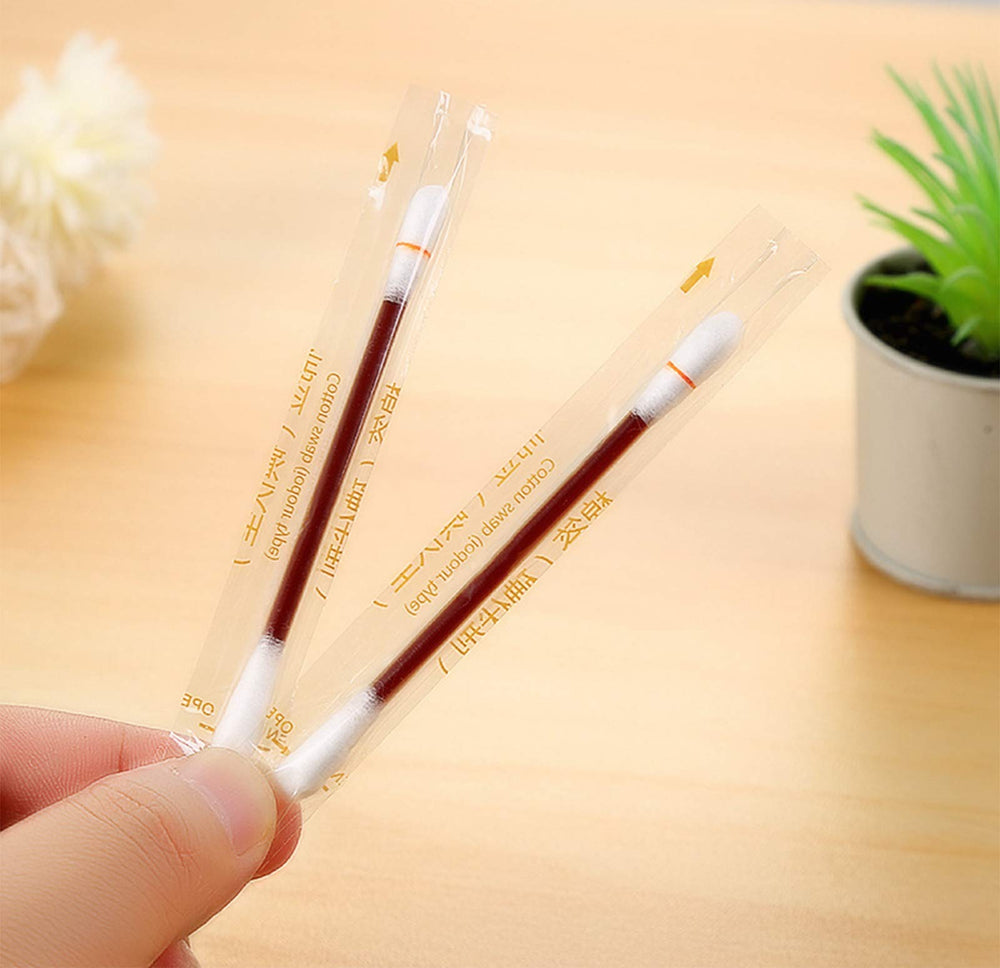 Datojing povidone-iodine solution swab ready for quick surface prep.