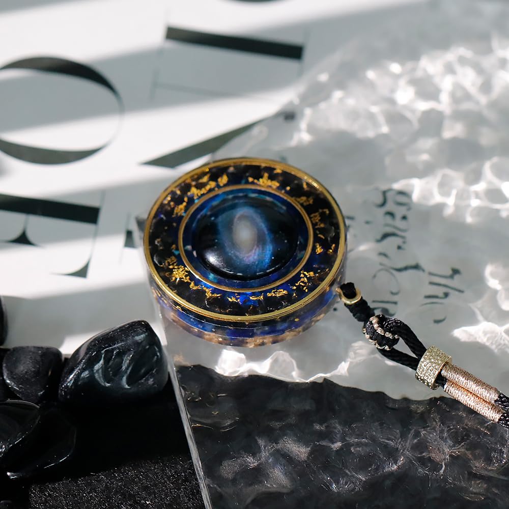 Day Day Up Nebula pendant gift box enhances thoughtful gifting.