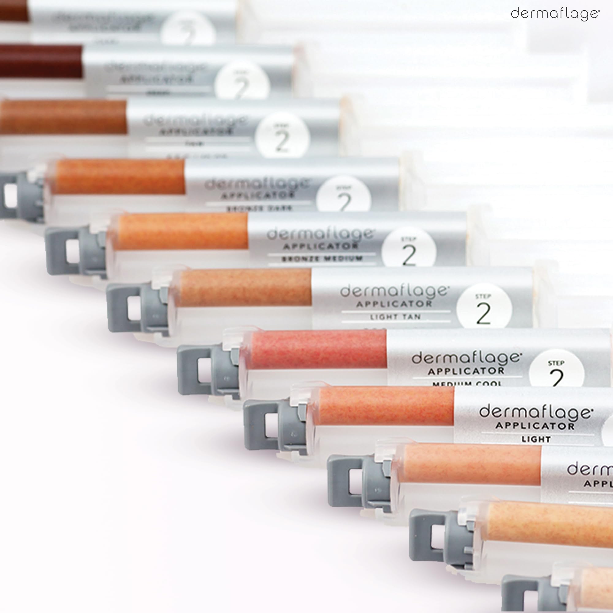 Hollywood-origin finish helps your skin look natural on camera.