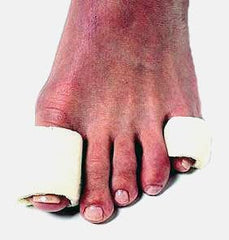 Dr. Jill's Foot Pads Tubefoam versatile design supports various shoe styles throughout the day.