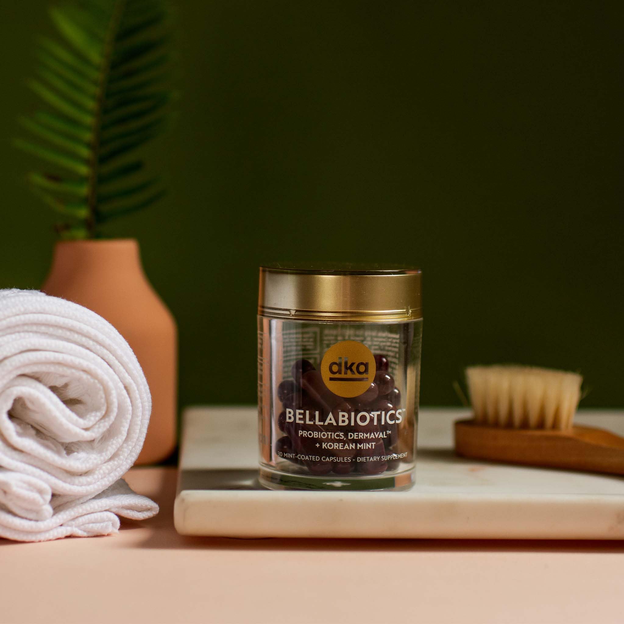 Dr. Kellyann Bellabiotics daily use morning routine promotes consistent wellness.