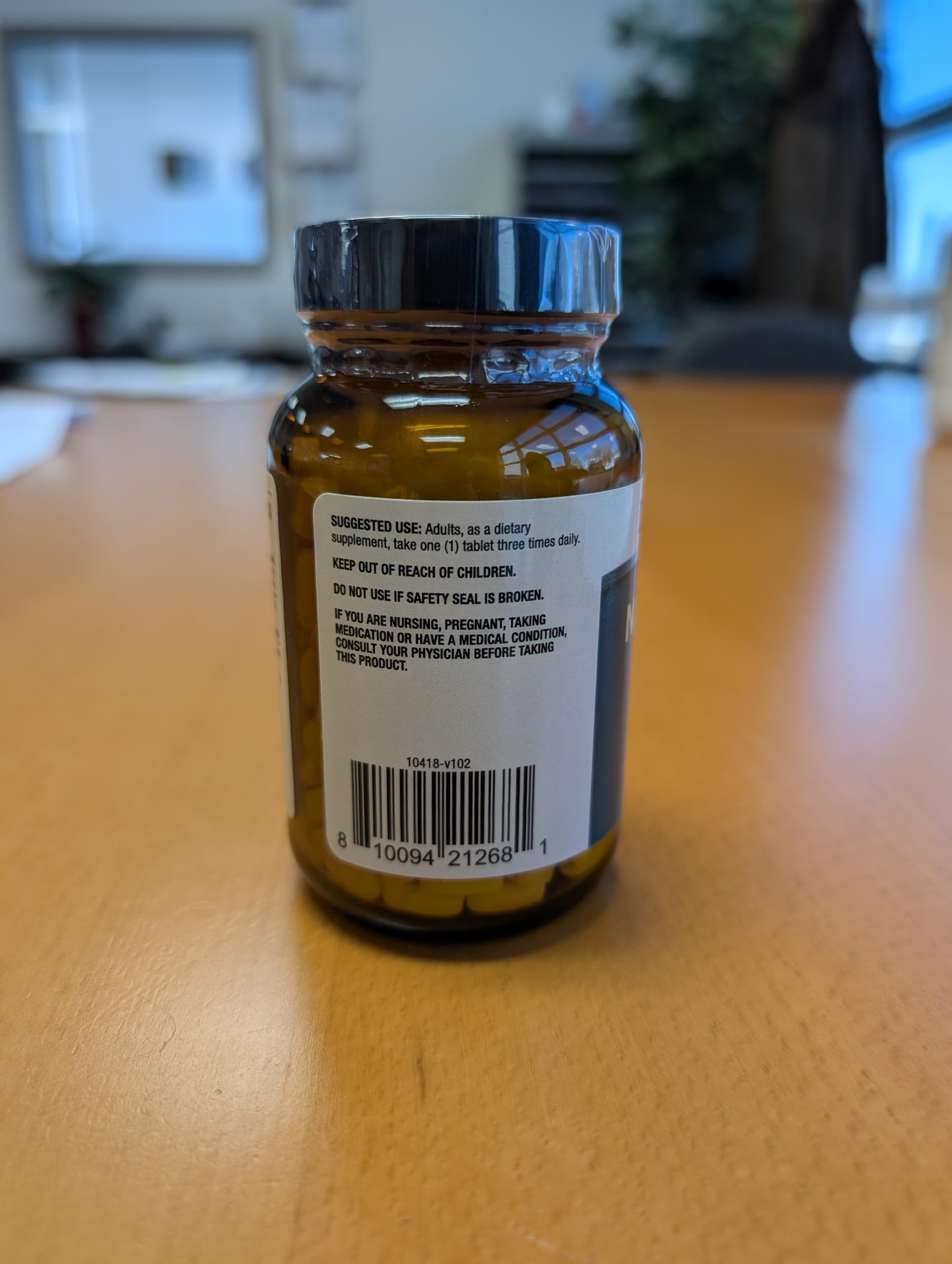 Ingredients label with 50 mg per tablet detail for Dr. Mercola Niacinamide.