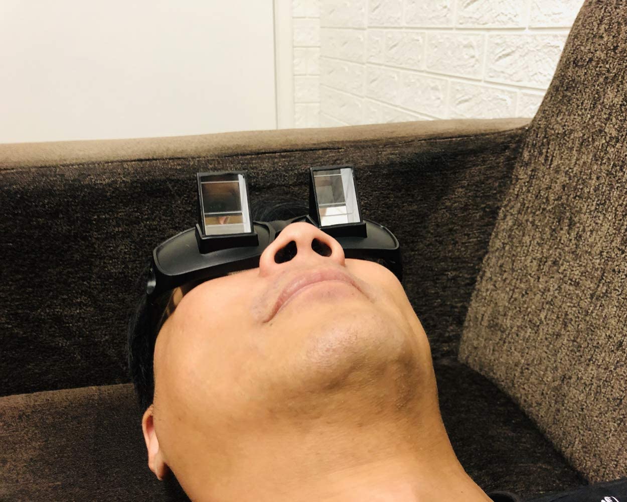 DS Distinctive Style prism glasses black frame for daily use.